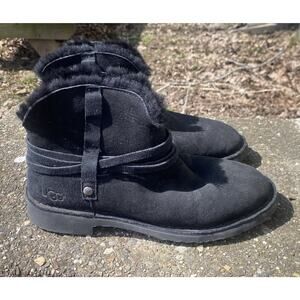 UGG Pasqual Fashion Boot Black Women's 9 Black Suede Shearling Great! Slip On